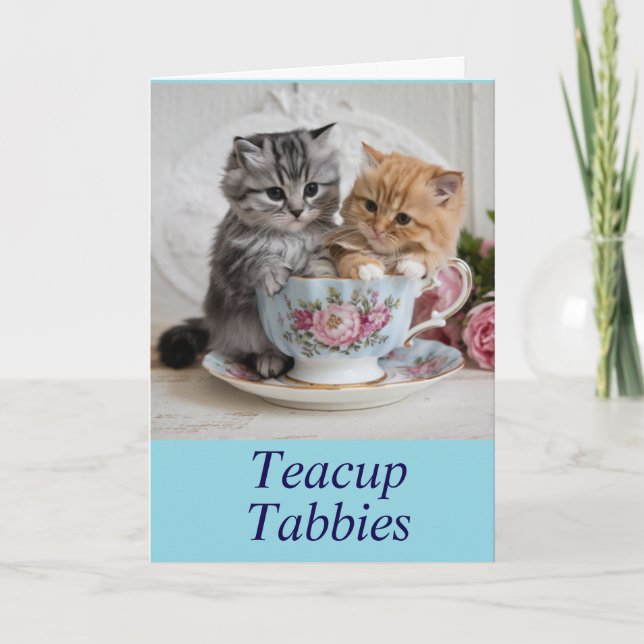 Söt teacup randig katt vikt gratulationskort kort (Framsida)