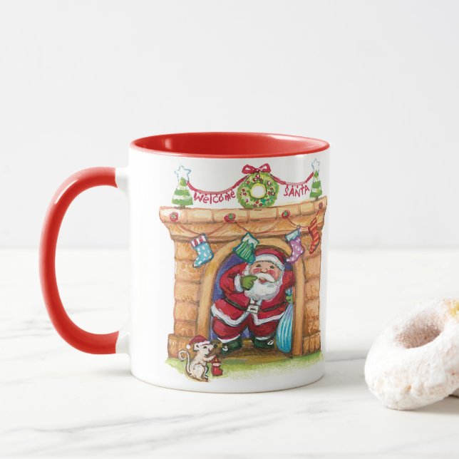 Söt tecknad glad tomte som kommer ner genom skorst mugg (Med munk)