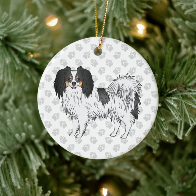Söt Tecknad Hund i Trefärgad Phalène med Grå Tassa Julgransprydnad Keramik (Träd)