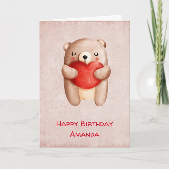 Söt teddybjörn som bär en röd hjärtans födelsedag kort (Framsida)