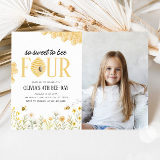 Söt till Bee Four Bee 4e födelsedagen Photo Inbjudningar