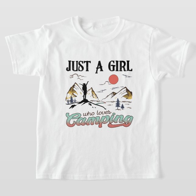 Söt tjej älskar camping text konst  t shirt (Laydown)