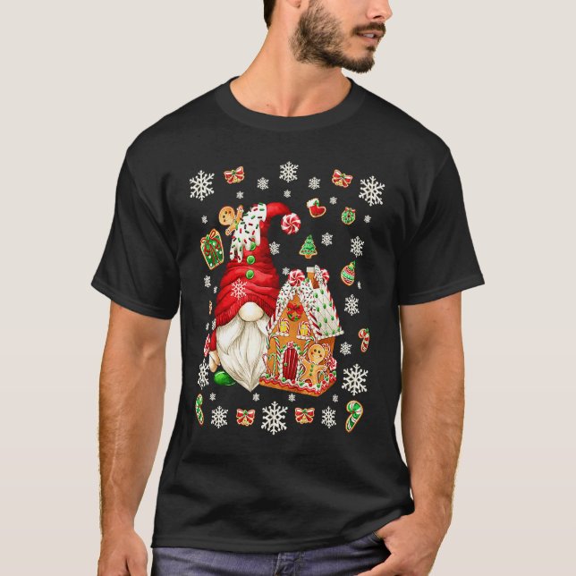 Söt tomtegnom med pepparkakshus & snöflinga t shirt (Framsida)