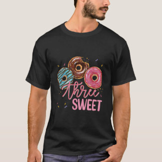 Söt tre 3 Rd Doughnut Birthday Girl Donut Party T Shirt
