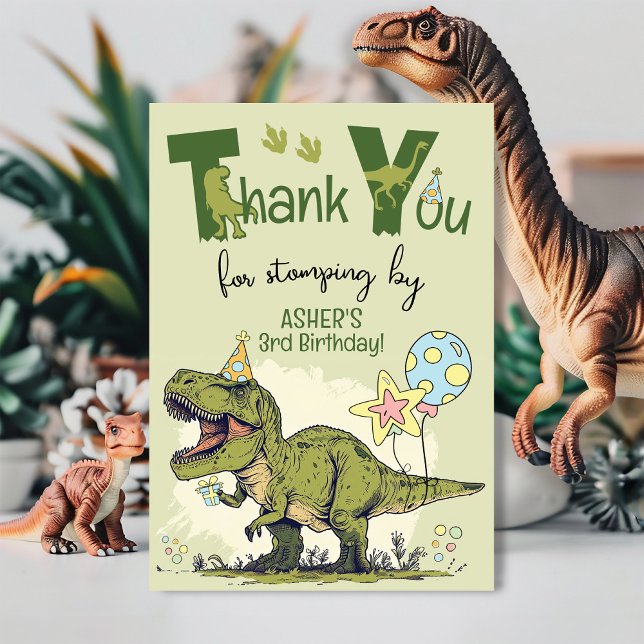 Söt TRex Dinosaurie Tre-Rex 3-års Födelsedagsfest Tack Kort (Funny custom name Three-Rex Dinosaur Jurassic green Dino 3rd birthday party thank you stomping card)