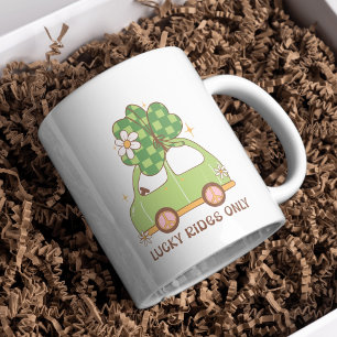 Söt tur med bara retro St. Patricks dag-bil Kaffemugg