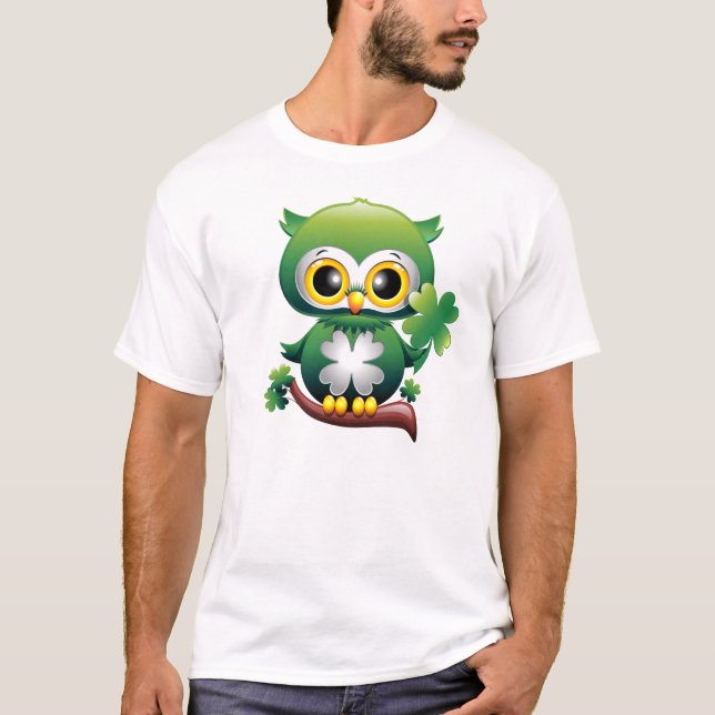 Söt ugglestubbe tecknad för St. Patrick Tee Shirt (Framsida)
