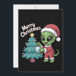 Söt utomjordisk jultomte Rolig julfirande Julkort<br><div class="desc">Få julstämning med en twist som är utanför denna värld! Denna charmiga design visar en söt grön utomjording iklädd en fullständig jultomtedräkt som glatt dekorerar ett festligt julträd. Perfekt för alla som älskar en unik blandning av science fiction och julglädje. Detta roliga och fantasifulla konstverk kommer säkert att ge en...</div>