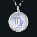 Söt Våg Astrology Personlig Lila för  Silverpläterat Halsband<br><div class="desc">Denna söt,  personligens lila och lavender Våg halsband har ditt astrologiska tecken från Zodiac i en vacker gnistra som konstellationerna. Anpassa den här söta presenten med ditt namn i ett vackert kursivt skript för någon med en sen födelsedag i augusti eller tidigt i september.</div>