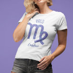 Söt Våg Astrology Personlig Lila för  T Shirt<br><div class="desc">Den här söten,  personligens lila och Våg-kvinnans t-shirt har ditt astrologiska tecken från Zodiac i en vacker gnistra som konstellationerna. Anpassa den här söta garantin med ditt namn i ett vackert kursivt skript för någon med en sen födelsedag i augusti eller tidigt i september.</div>