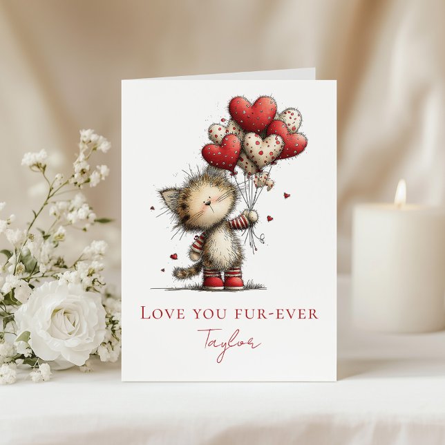 Söt Valentin-kort med litet Kattunge – Älskar dig  Helgkort (Cute Kitten Valentine Card – Love You Fur-Ever on a table with white flowers)