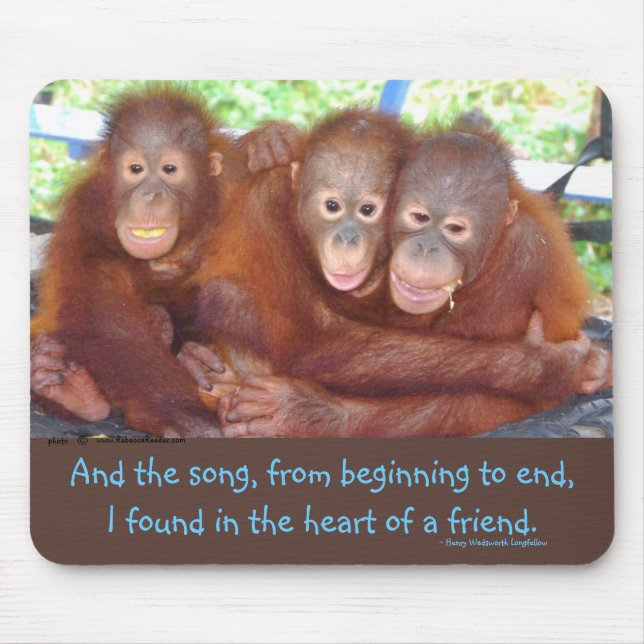 Söt vänkram tre en folkmassa musmatta (Framsidan)