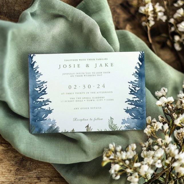 Söt vintersnowy gräs träd grönt inbjudningar (Pretty winter pine trees green wedding invitation)