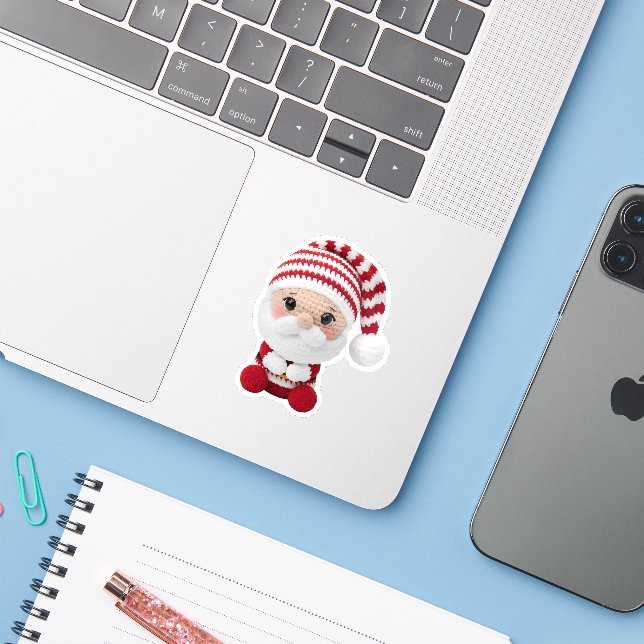 Söt virkad jul-tomte dekal (Laptop med iPhone)