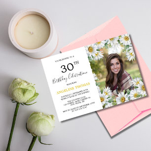 Söt White Daisy Blommigt Greenery Photo Birthday Inbjudningar