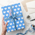 Söt White Hearts Mönster Manganese Blue Presentpapper<br><div class="desc">Festiv, modern och enkel chic som omsluter pappra egenskaper söt vita hjärtan mönster på en snyggt manganblå bakgrund. Slå presenter med kärlek, perfekt för Alla hjärtans dag, helgdag, bröllop, födelsedagar eller en babydusch! Enbart designad för dig av Lycklig Dolphin Studio. Kontakta oss på happydolphinstudio@outlook.com om du behöver hjälp eller matchande...</div>