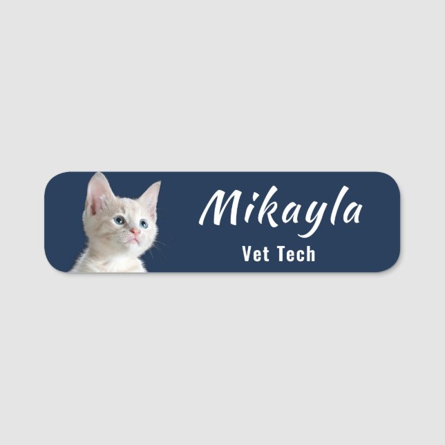 Söt White Kattunge Vet Tech   Namnbricka (Framsida)