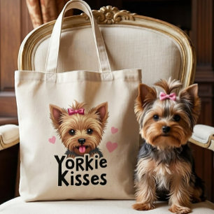 Söt Yorkshire Terrier Valp Hund Yorkie Kyssar Tygkasse