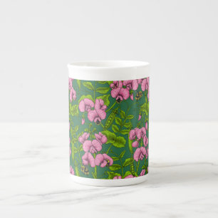 Söta ärter och humlor, grönt och rosa benporslin mugg