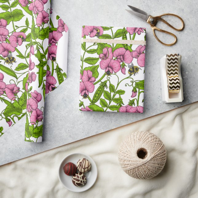 Söta ärter och humlor, rosa, grönt och vita presentpapper (Hantverk)