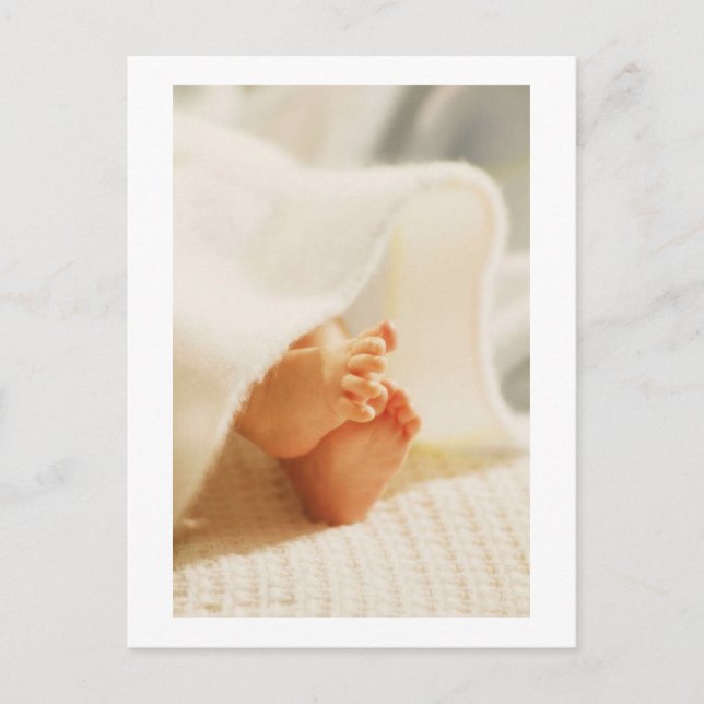 Söta Babys Fötter Små Babys Fötter Insvepta Filta  Vykort (Framsida)
