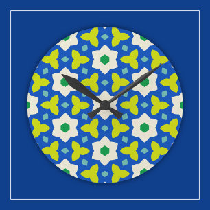 Söta blommor på blå och grön geometrisk blomster- rund klocka