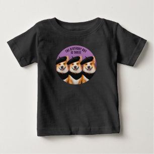 Söta Chic Corgi Hundar önskar dig Grattis på födel T Shirt