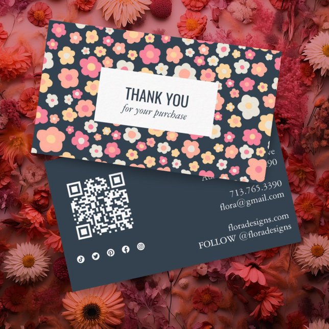 Söta Daisy Blommigt QR-kod Social-ikon Tack Visitkort (Thank you for your order enclosure business card with daisy pattern, social icons and QR code. )