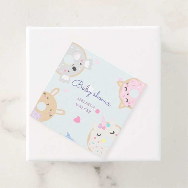söta djurdonuts monogram babyshower gåvor etiketter (På plats)