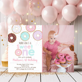 Söta en Rosa Donut första födelsedag Inbjudningar