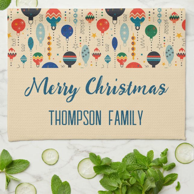 Söta familjerepakelfärger i namn, traditionella Ju Kökshandduk (Vikta)