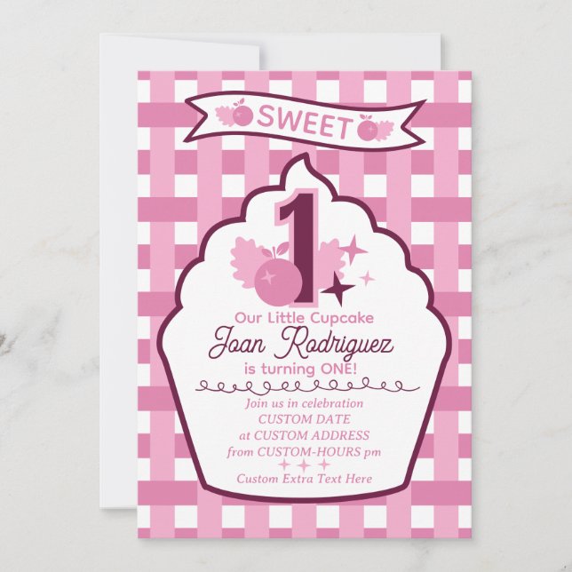 Söta Första Födelsedags Gingham Fotoinbjudningar Inbjudningar (Framsida)