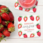 Söta jordgubbsberry - första födelsedag underlägg papper kvadrat<br><div class="desc">Dessa underlägg för jordgubbar är perfekter för någon liten att fira en första födelsedag i år. Utformningen har handmålade jordgubbar med vattenfärg och är enkel att anpassa mallformuleringen. Matchande objekt i party finns i samlingen.</div>