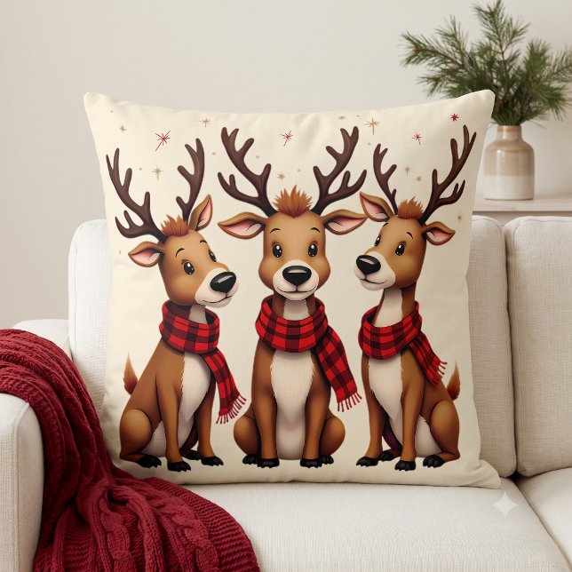 Söta julrenartrion med karotröjor kudde (Cute Christmas Reindeer Trio with Plaid Scarves Throw Pillow)