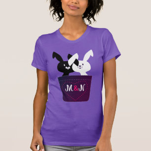 Söta kärleks svarta och vita kaniner med monogram t shirt