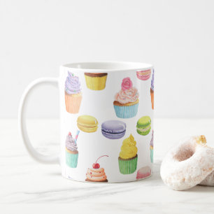Söta muffinsar och makaroner från mönster kaffemugg