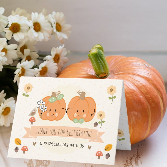 Söta Pumpa Brud och Brudgum Bröllop Tack Kort (Pumpkin thank you cards surely to delight guests who participated in your thanksgiving themed event.)