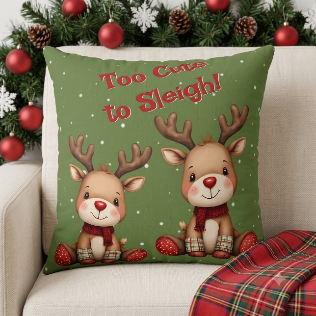 Söta renpar i höstlig snöfall kudde (Sweet Reindeer Pair in Holiday Snowfall Throw Pillow)