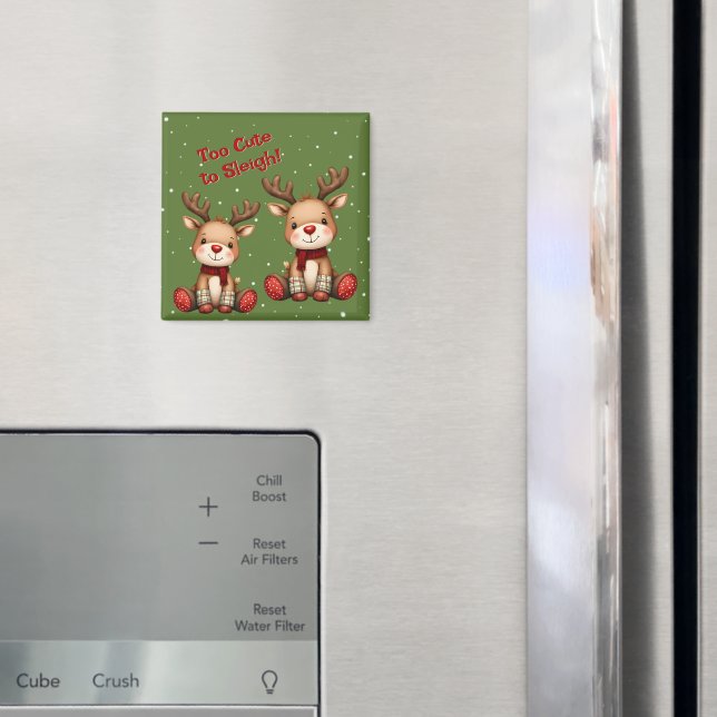 Söta renpar i juligt snöfall magnet (In Situ (Fridge))