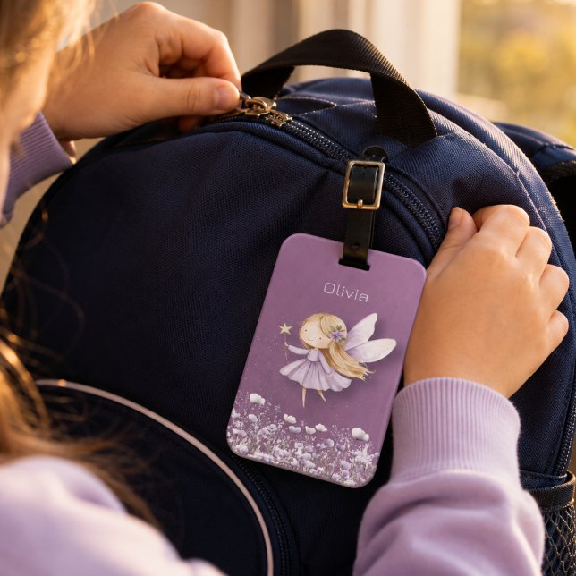 Söta Sagoprinsessor Lila Flicka Bagagebricka (Monogrammed bag tag. Perfect for school, sports, travel. Cute fairy with person's name. )