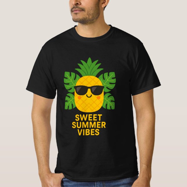 Söta sommarvibes: Pineapple Chill T Shirt (Framsida)