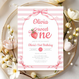 Söta Strawberry Girl 1-årsdag Inbjudningar