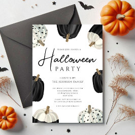 Söta svarta och vita halloweenpumpar inbjudningar