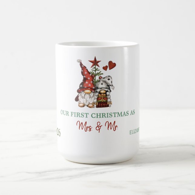 Söta tomtar julgran vår första jul  kaffemugg (Center)