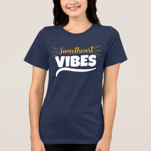 Söta Vibrationer Grafisk Dam T Shirt