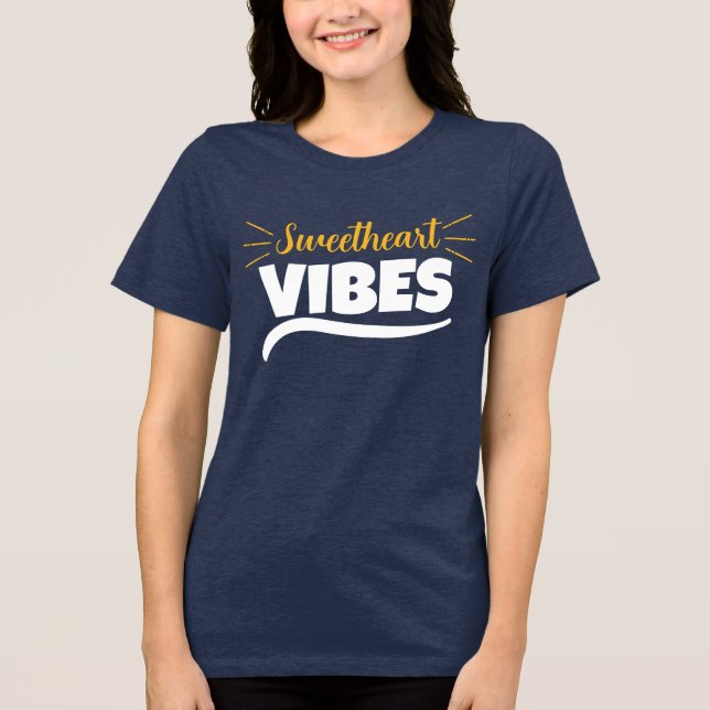 Söta Vibrationer Grafisk Dam T Shirt (Framsida)