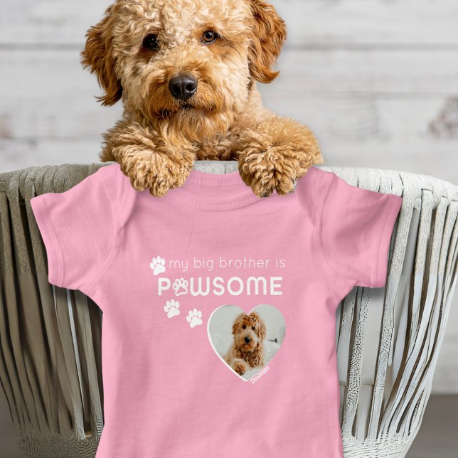 Sötaste hund storebror eller storasyster anpassad  t shirt (Custom photo bodysuit for a baby with a dog big sister or dog big brother who is pawsome)