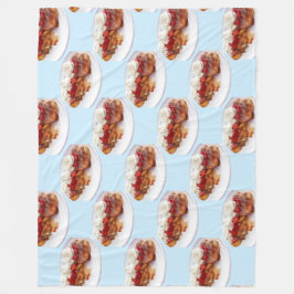 Sötbröd med jordgubbar och grädde fleecefilt