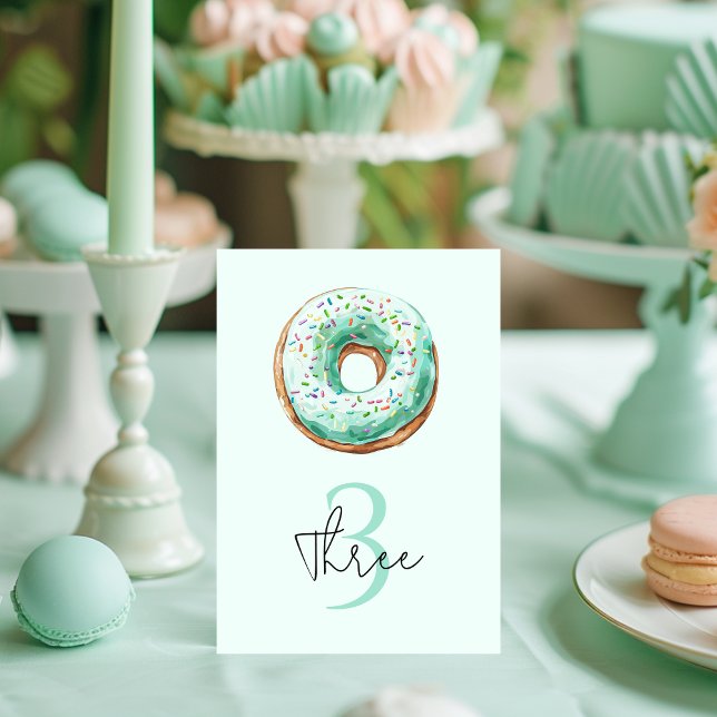 Sötdags Pastel Grönt Donut Birthday Bordsnummer (Skapare uppladdad)