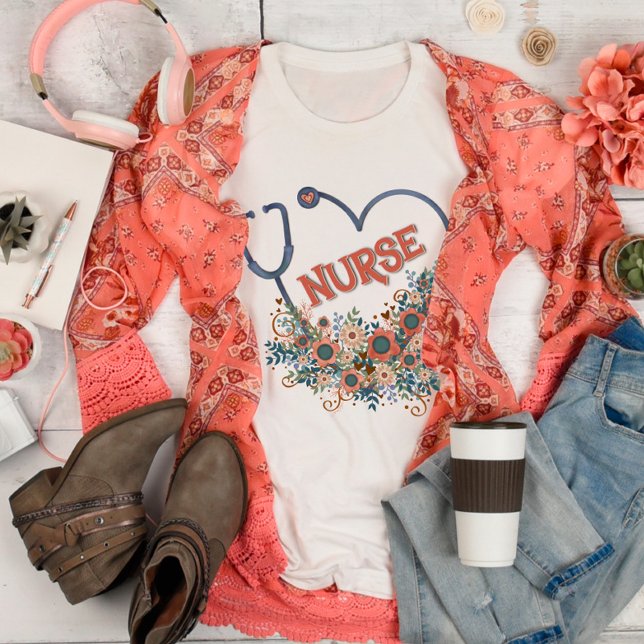 SötFloral Nurse Stethoscope Inspiritivity T-Shirt (Skapare uppladdad)